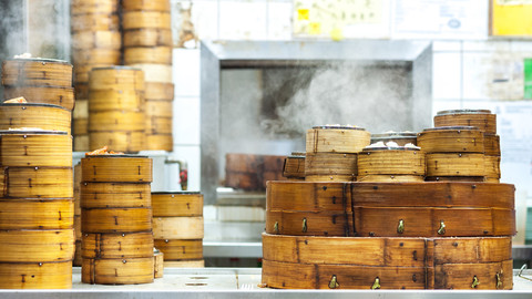 【特写】香港茶楼不好做，广东的蒸笼小镇着急了