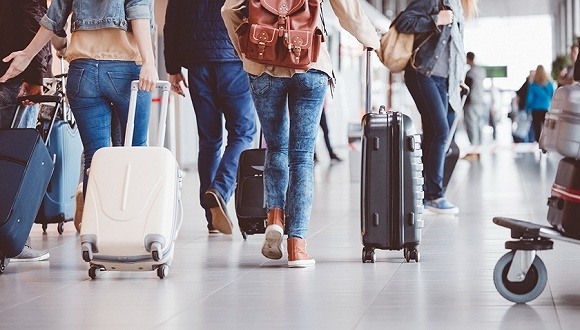 港澳卫生局：来自武汉航班乘客需进行体温筛查