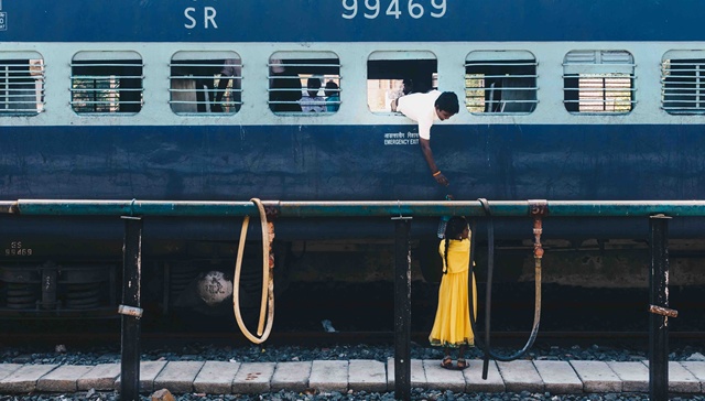 印度人“春运”不再扒火车，这家公司立了大功