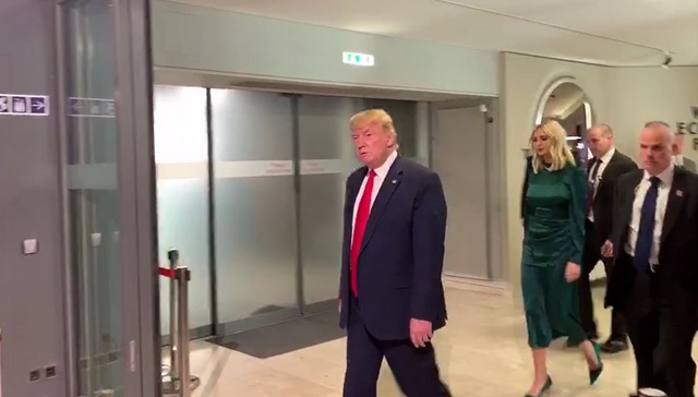 记者手记 | 在达沃斯撞见特朗普