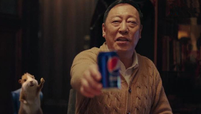 百事连续9年找当红明星拍同主题春节广告，怎么做到的？