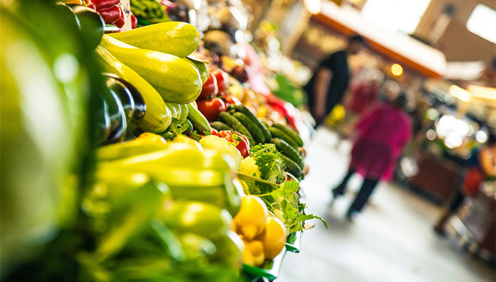 留在武汉的人，生活怎么办？