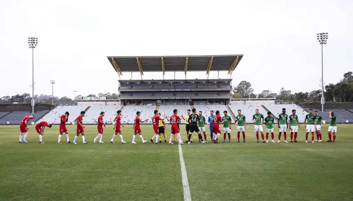 体育晚报丨澳网女双彭帅/张帅止步首轮 上海上港签约两名内援