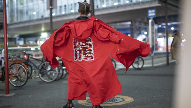 直面七大姑八大爷，春节到底该穿什么？| 春节特供