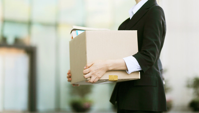 人社部：企业不得开除因疫情影响上班员工