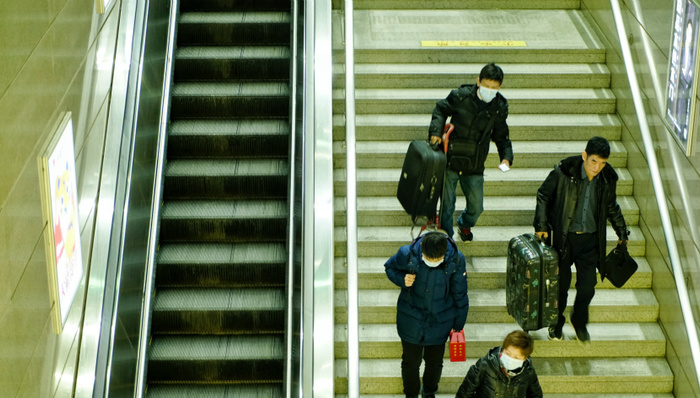 滞留广东小城的湖北人：历尽艰辛，当地政府与百姓伸出援手