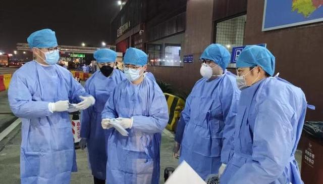 道口志愿者,税务干部,上海市税务局,新冠病毒,防控