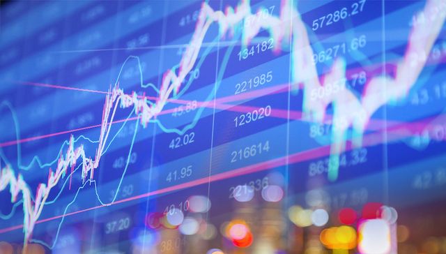 A股开市前夜，机构投资者心中不慌，都在寻找下跌中孕育的机会