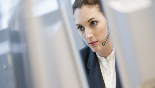 新股东岳硅材首开一字板，顶级游资古北路、佛山系携手入局