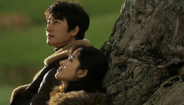 影视公司,2019年,计提,影视投资,减持,万达,行业政策,华谊兄弟,公司经营,上市公司