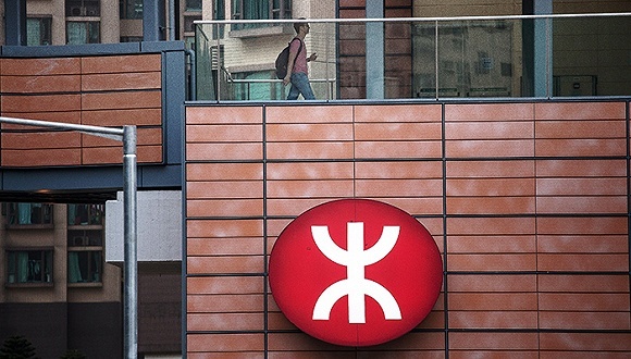 港铁列车上发现炸弹，港警斥：极端分子行为趋近恐怖主义