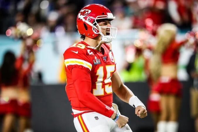 超级碗新王当立，堪萨斯城酋长时隔50年逆转加冕