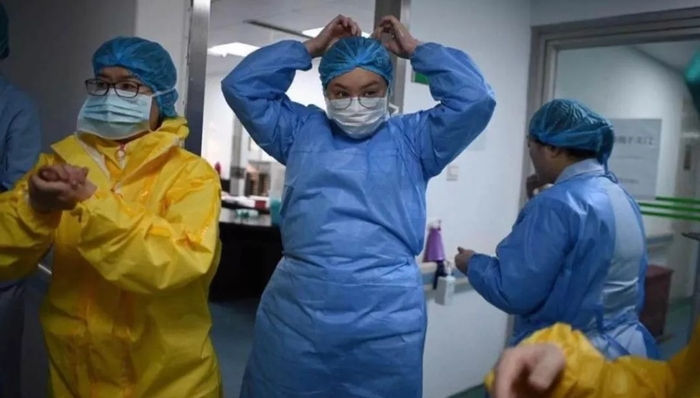 玫琳,李晓静,病人饮食,压疮,防护服,静脉补液,队员,手机视频,护师,出征