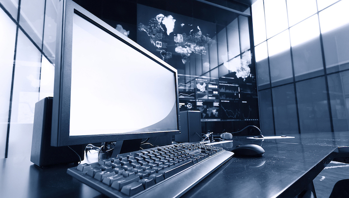 A股下跌中ETF期权避险功能显现，认沽合约最高涨44倍，专家称将缓冲股市卖压