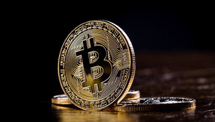 比特币涨幅迅猛：美联储火上浇油，概念股有哪些？