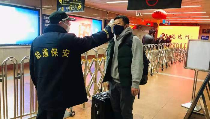 乘客,测温,上海地铁,车站,客流,疫情防控,筛查,防控工作,医疗机构,申通地铁