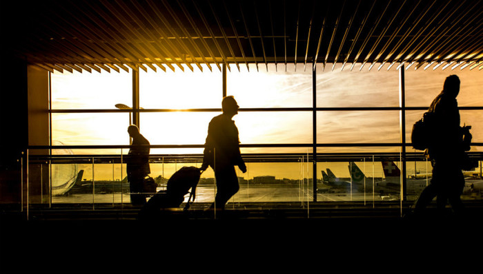 安全出行,错峰出行,公共交通