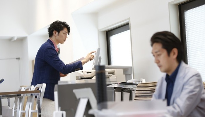 日本,公务员,撤侨,自杀,肺炎