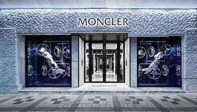 快看丨Moncler中国三分之一门店关闭，客流量暴跌80%