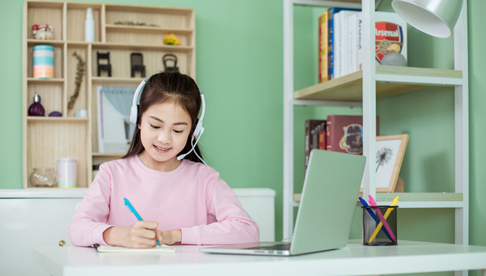 自主阅读,自主探究,新学期,假期,在线教育,学校,新语,不停学,组团,教师