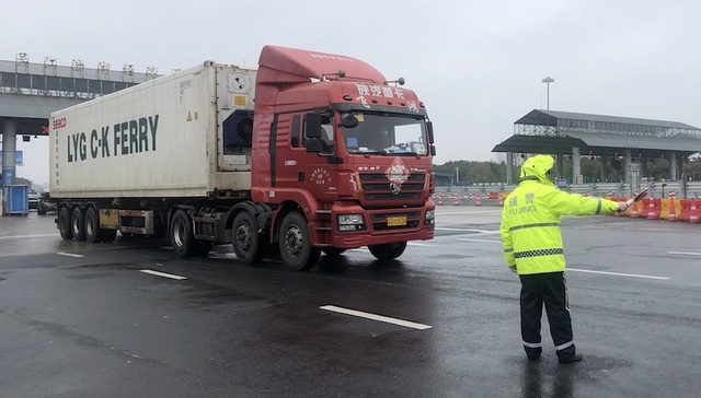 高速道口，收费站，防疫，劝返