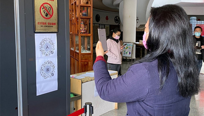 云南所有公共场所须扫码入出，省公安厅专家：为应对复工复产紧急研发