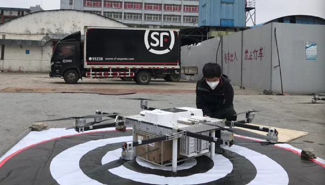 顺丰无人机武汉首航！7分钟直达金银潭医院