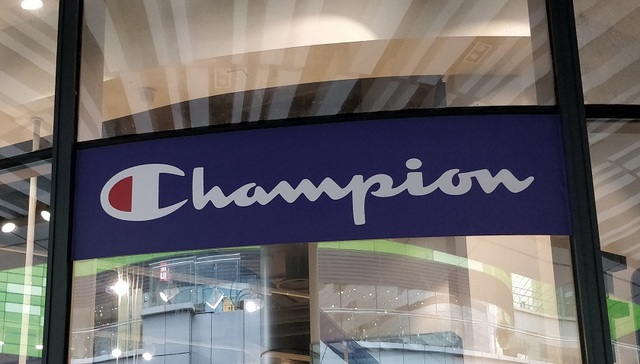 2019年Champion全球销售额达19亿美元，但业绩增幅在悄悄放缓