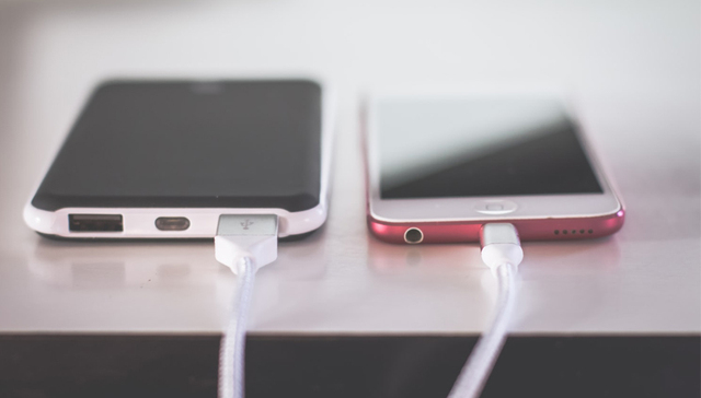 共享充电宝陷入生死危机：1月工资减半，员工无限期待命