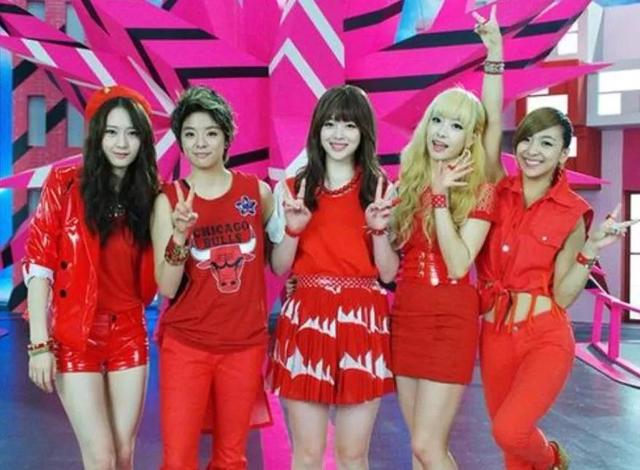 人设崩塌被全网骂，她又洗白失败了？