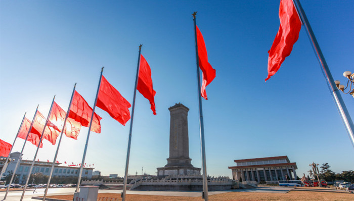 两会,车展,房价,