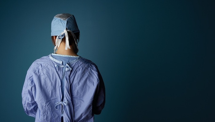 抗击新冠肺炎过程中，医务人员是如何被传染的？