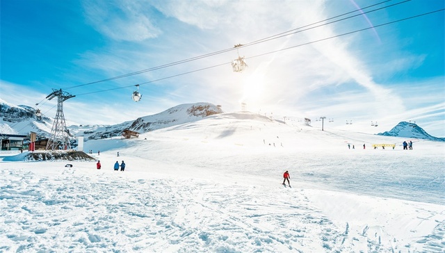 中国滑雪产业白皮书：国内滑雪市场增速放缓，出现分化