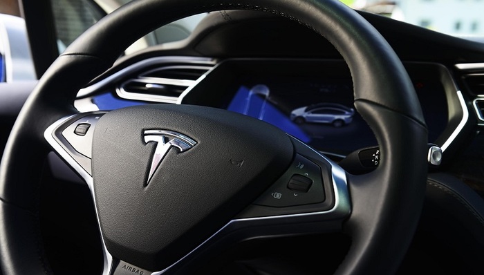 特斯拉,宁德时代,钴，磷酸铁锂