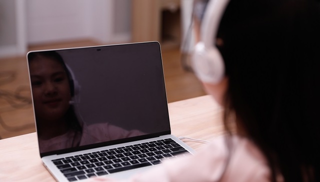 图源,XX,春招,疫情,入职,学生司,招聘市场,Una,求职者,offer