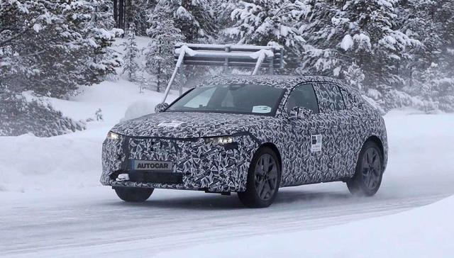 第二代DS 4冬测谍照曝光：外形设计变化不大，2021年上市