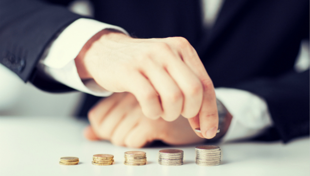 新型冠状病毒肺炎,疫情防控,裁员,降薪