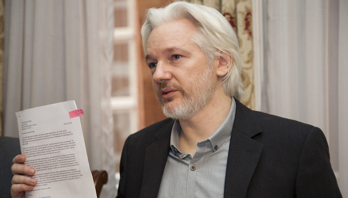 阿桑奇,开庭,引渡,机密,监禁