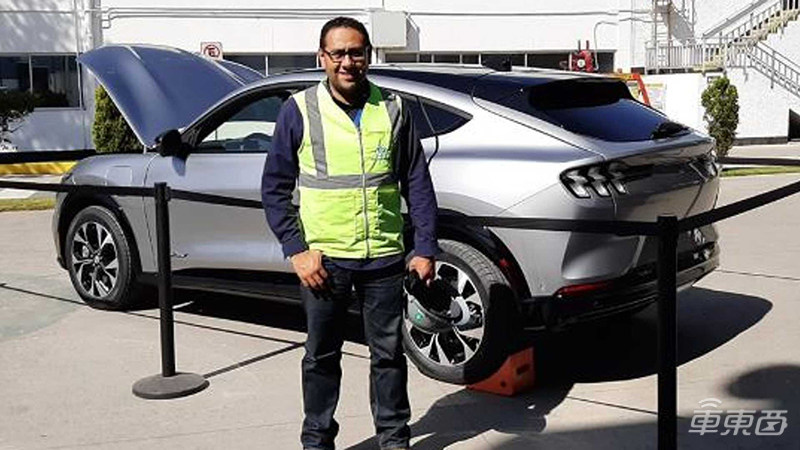 首台福特野马电动SUV墨西哥下线 离量产交付又近一步