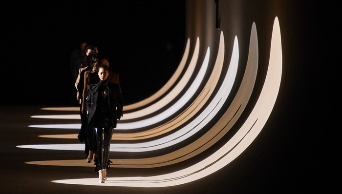 是日美好事物,秀场