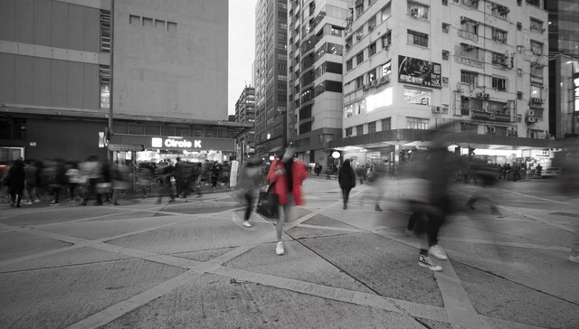 【特写】深圳复工抢人大战：时薪加5块，速度要快