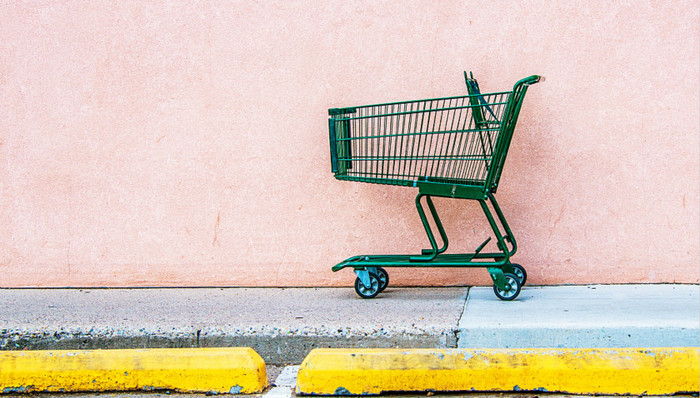 专访,严肃对话,思想武器,消费主义,新冠肺炎