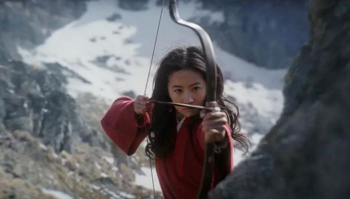 文娱早报 | 《花木兰》推迟日韩上映时间