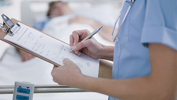 方舱,患者,出院,医院副院长,康复,定点医院,,,医疗队队员,治愈,客厅