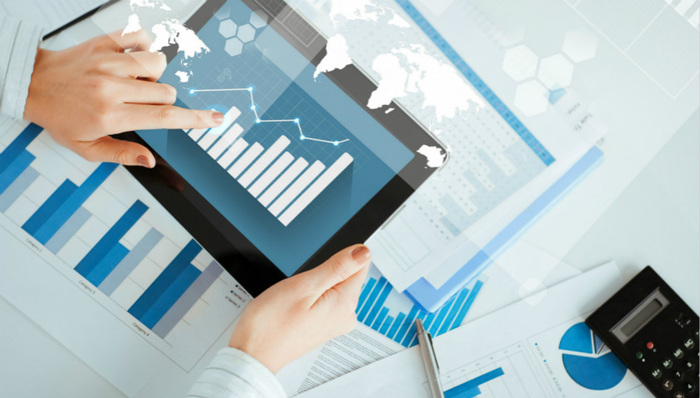 本周56家公司发年报：汤臣倍健首亏，*ST保千或终止上市