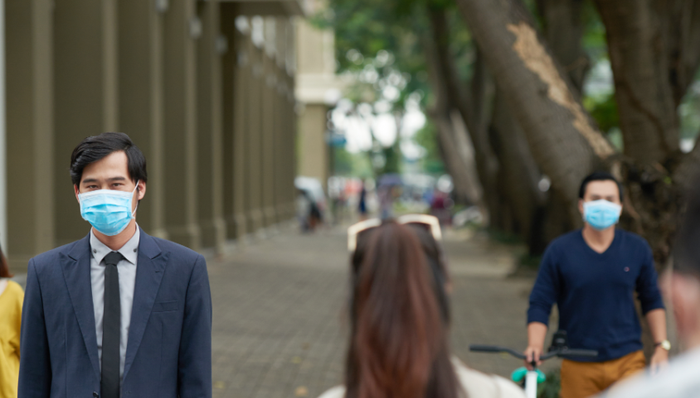 钟南山：境外输入病例很多为无症状患者，6月份结束疫情可以期待