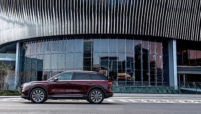 林肯汽车首款国产车型正式上市，售价24.68万元起