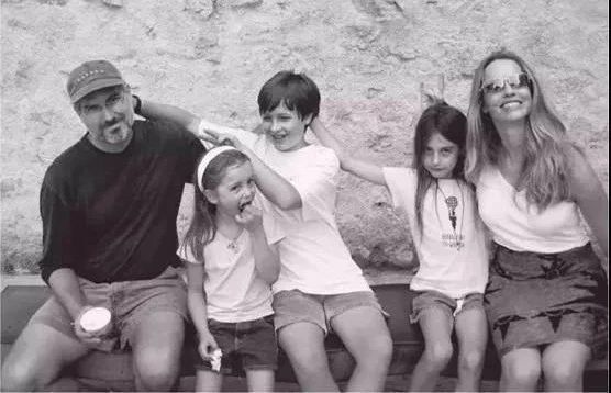 乔布斯遗孀裸捐：积累大量财富很危险