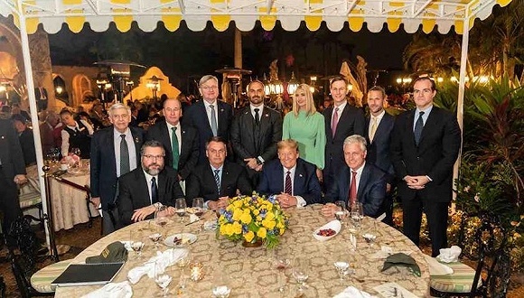 天下故事,新冠肺炎