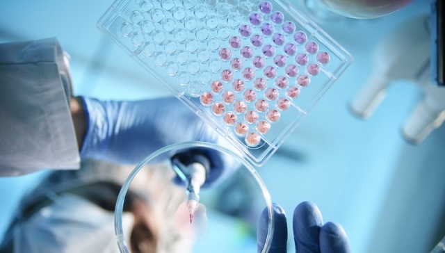 清华大学药学院院长丁胜：国内疫情回落，此前上马的临床试验可在海外继续